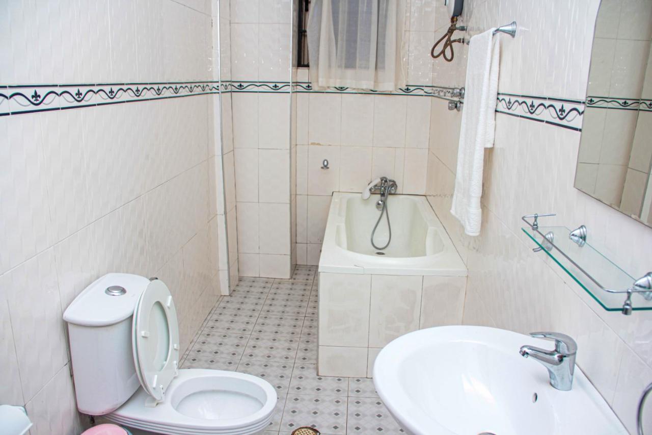 Nbangba Hotel Techiman Экстерьер фото